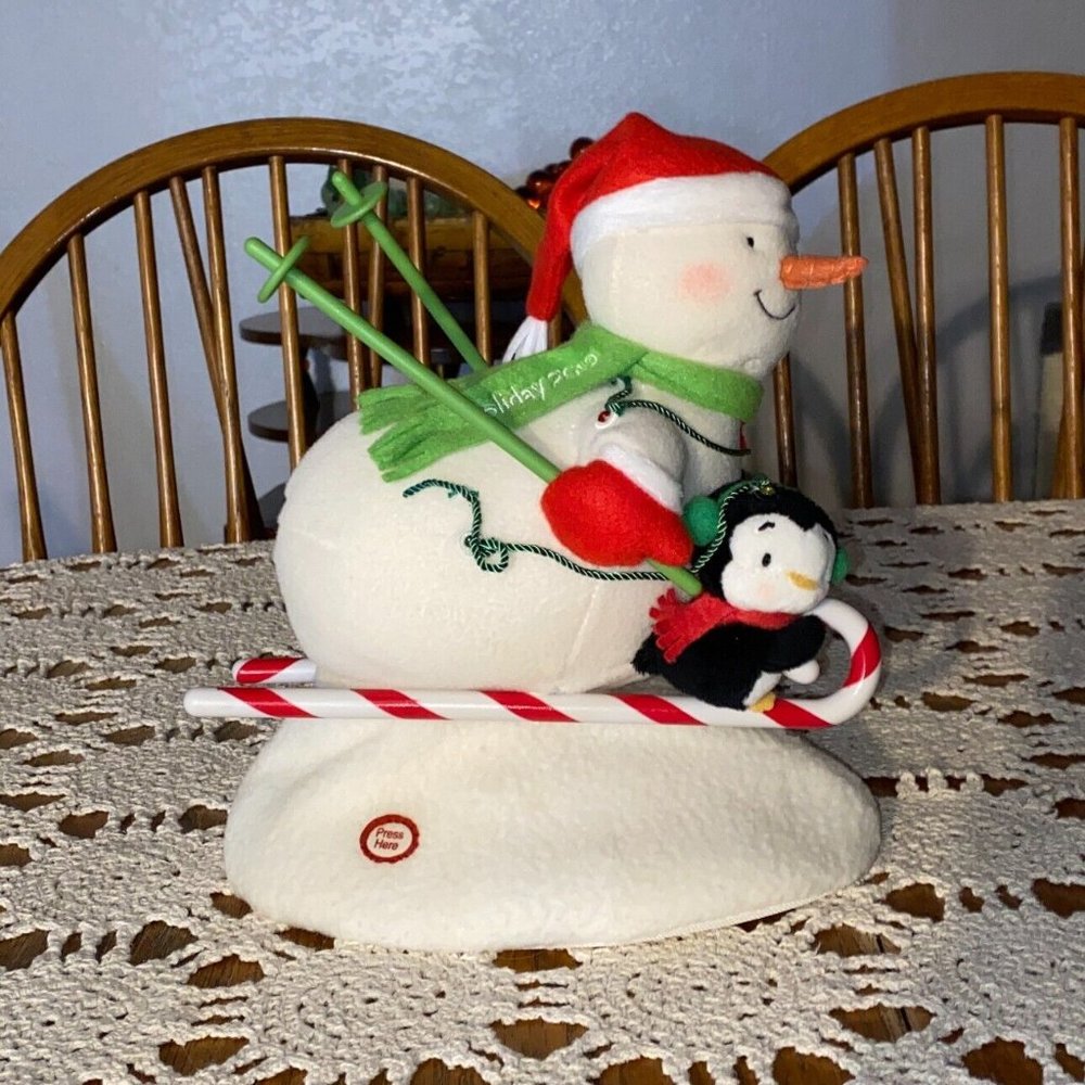 2012 Hallmark Animated Musical Light-Up Plush Swooshin’ Duo